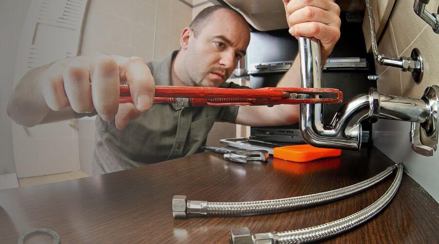 Local sewer line repair in Freer, TX